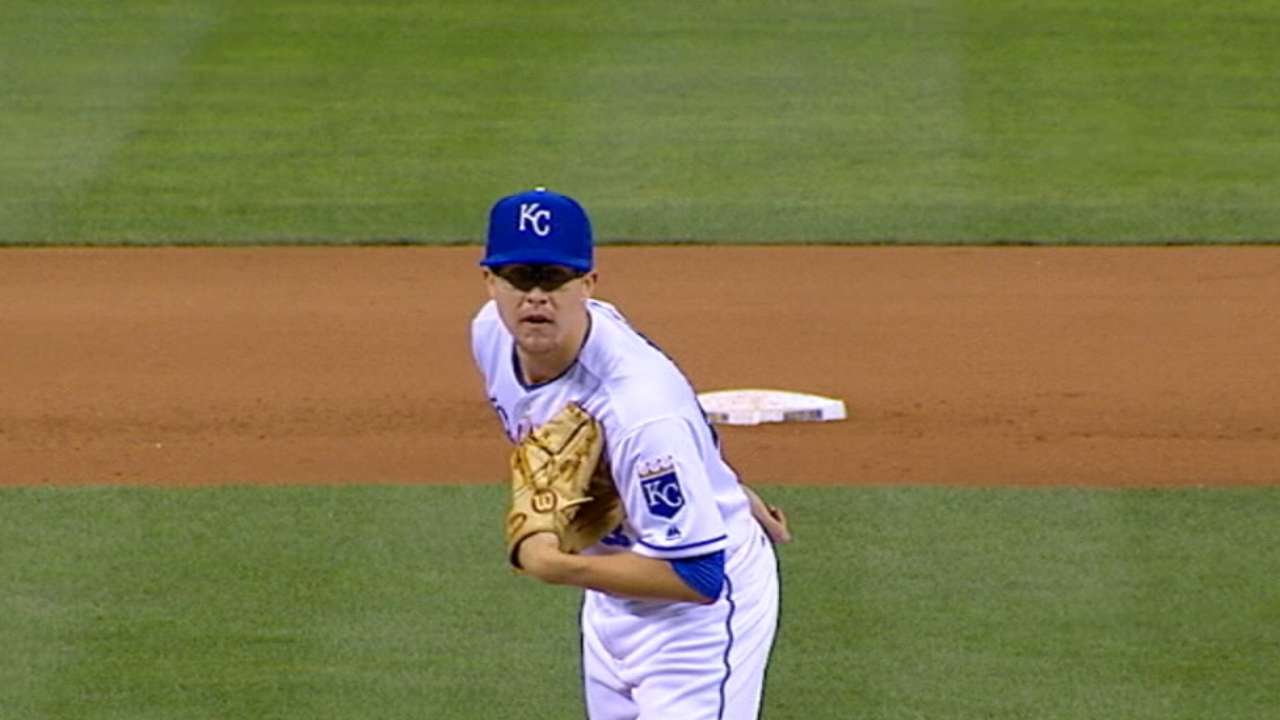 Cubs continue to add bullpen arms, trade for Mills