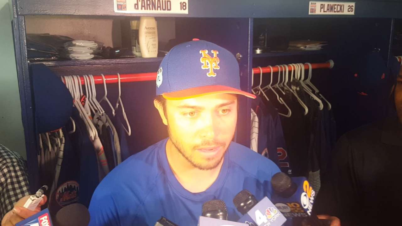 d'Arnaud, Mets raring to begin title chase