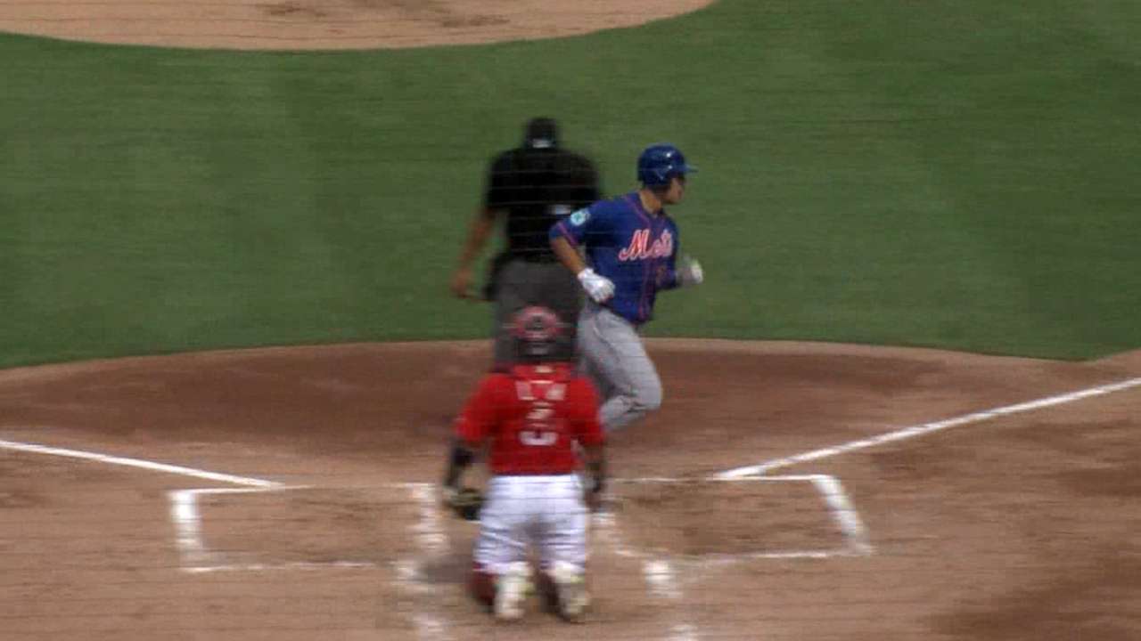 Roster hopeful Conforto announces presence early