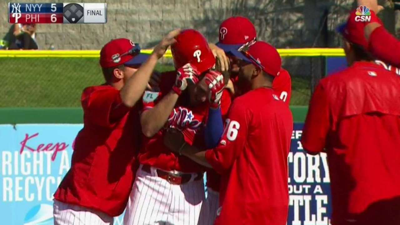Stassi makes case as Phils spring to walk-off