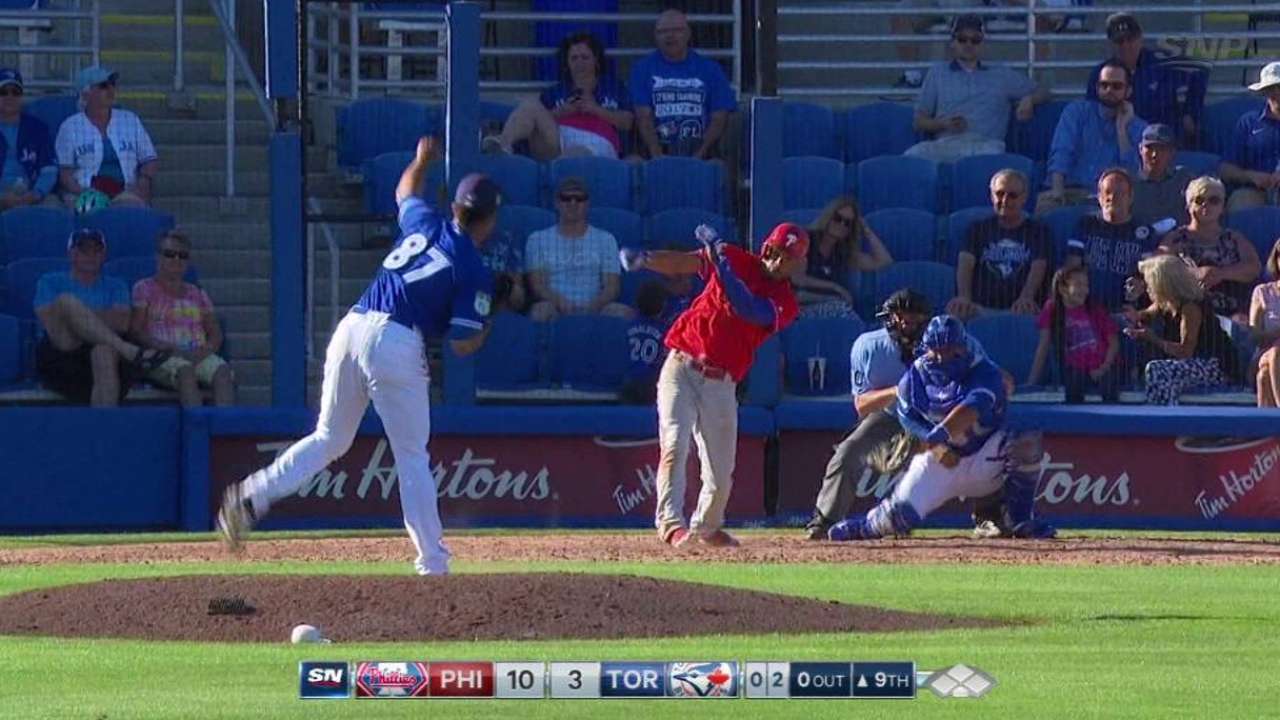 Cut4: Williams loses bat on strikeout