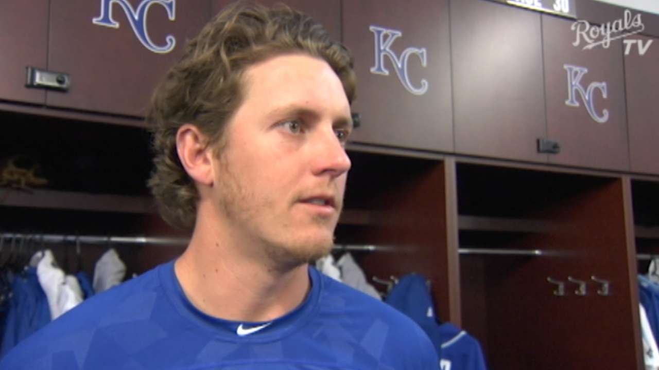 Royals call up Maness, Alburquerque for 'pen