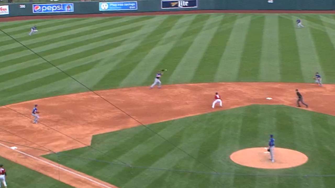Seager grabs line drive