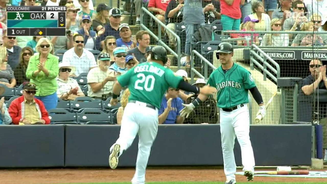 Ruiz's RBI single
