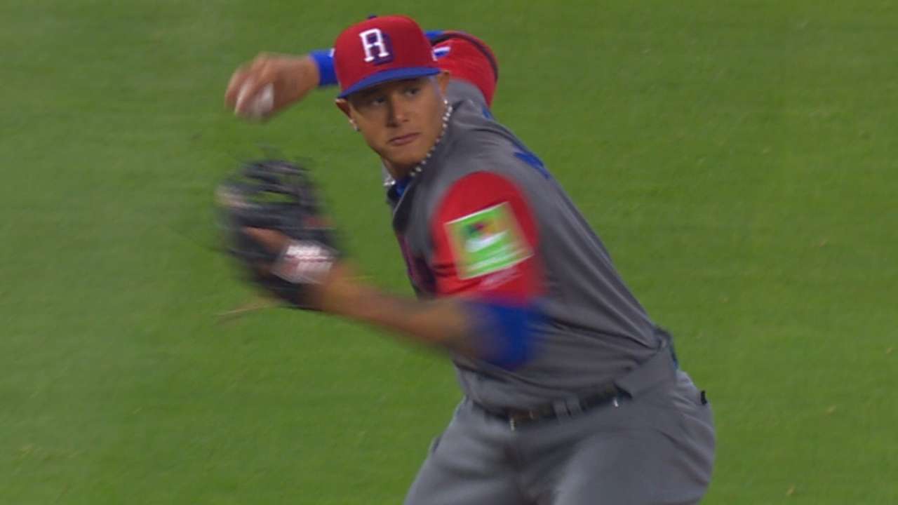 Machado se luce con el guante contra Colombia