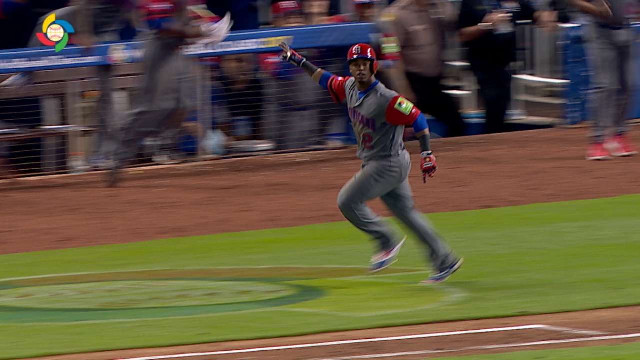Segura's bases-clearing double
