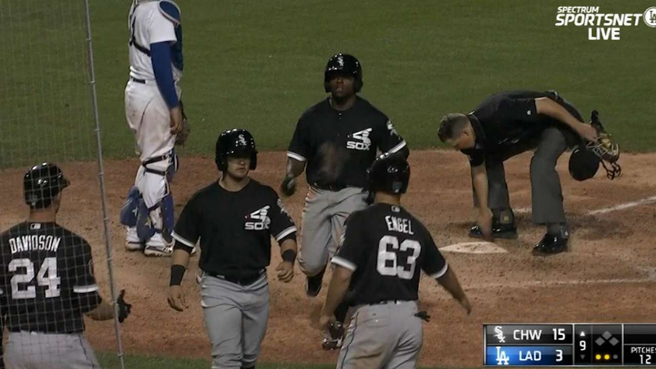 White Sox score 14 in the 9th