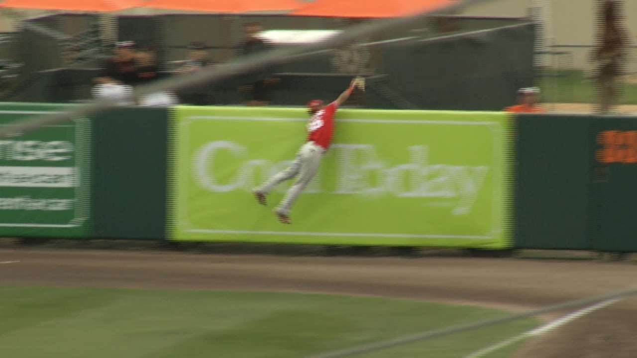 Williams' leaping catch