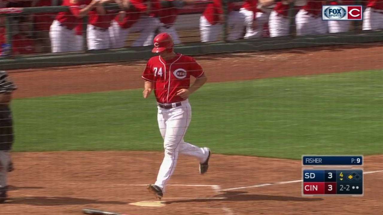 Hamilton has big day, Reed K's 7 in Reds win