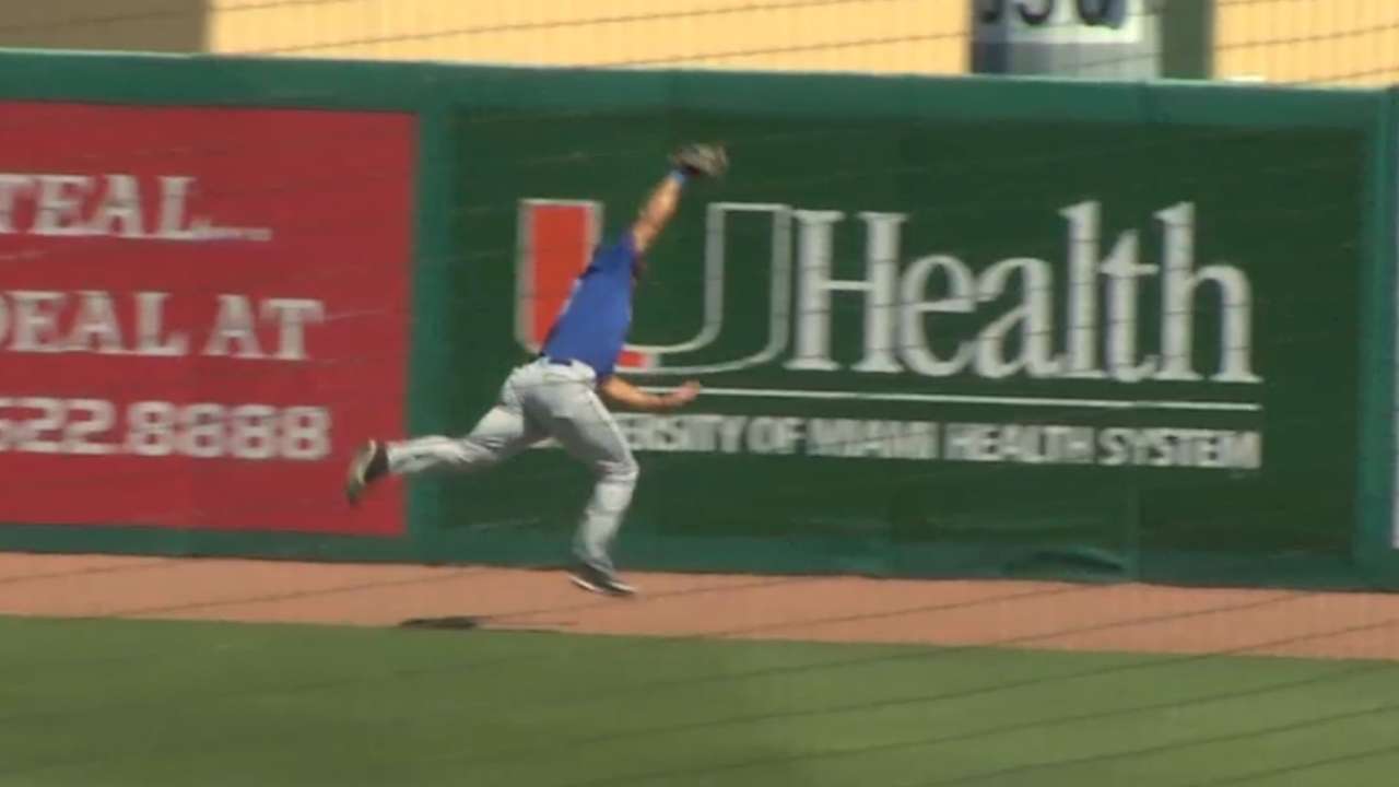 Tebow's leaping catch
