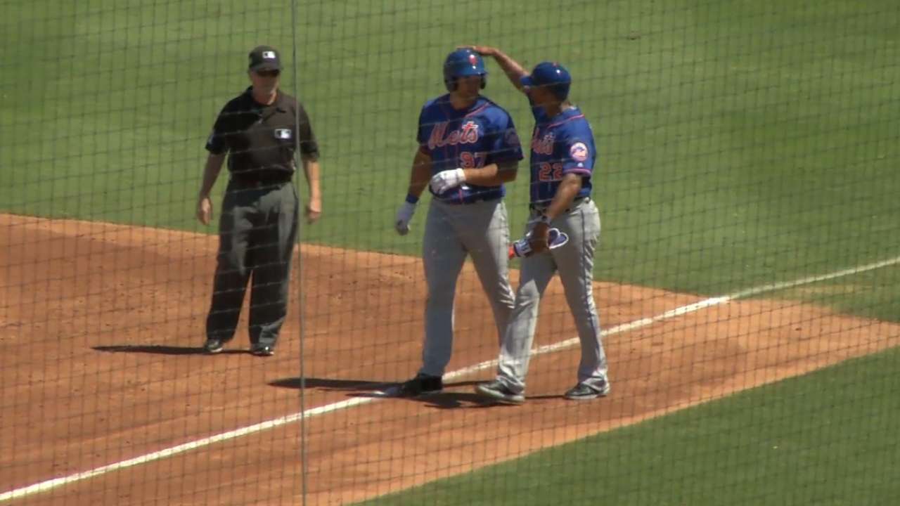 Tebow's two-hit game