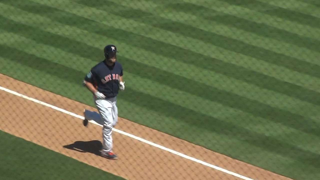 McCann, Kemmer power Astros past Nats