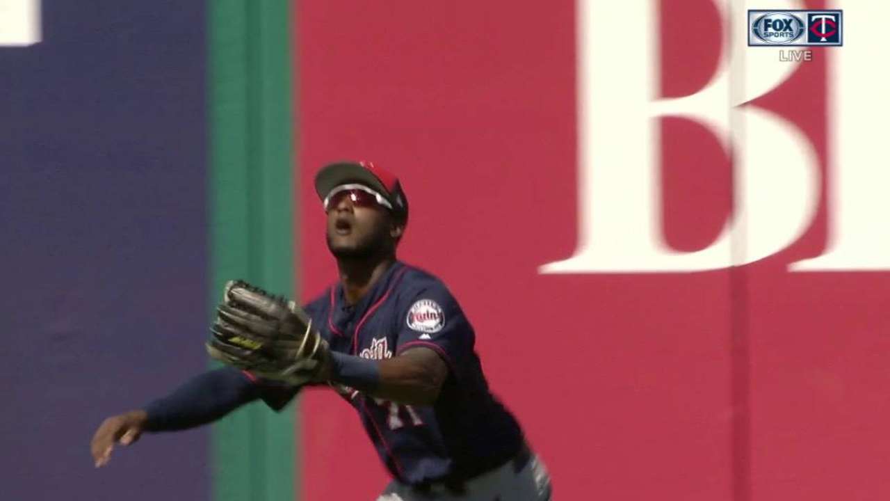 Twins employ five-man infield to prevent run