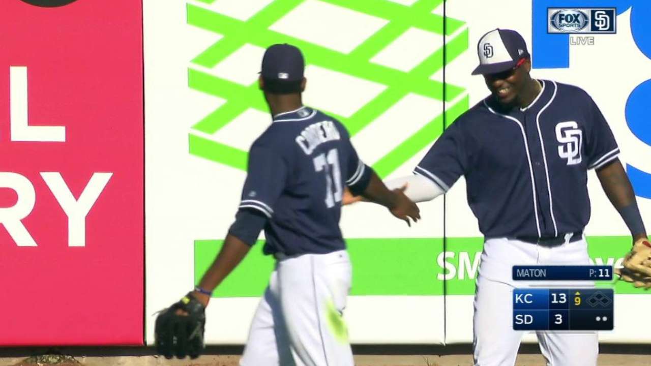 Padres call up Cordero for center field duty