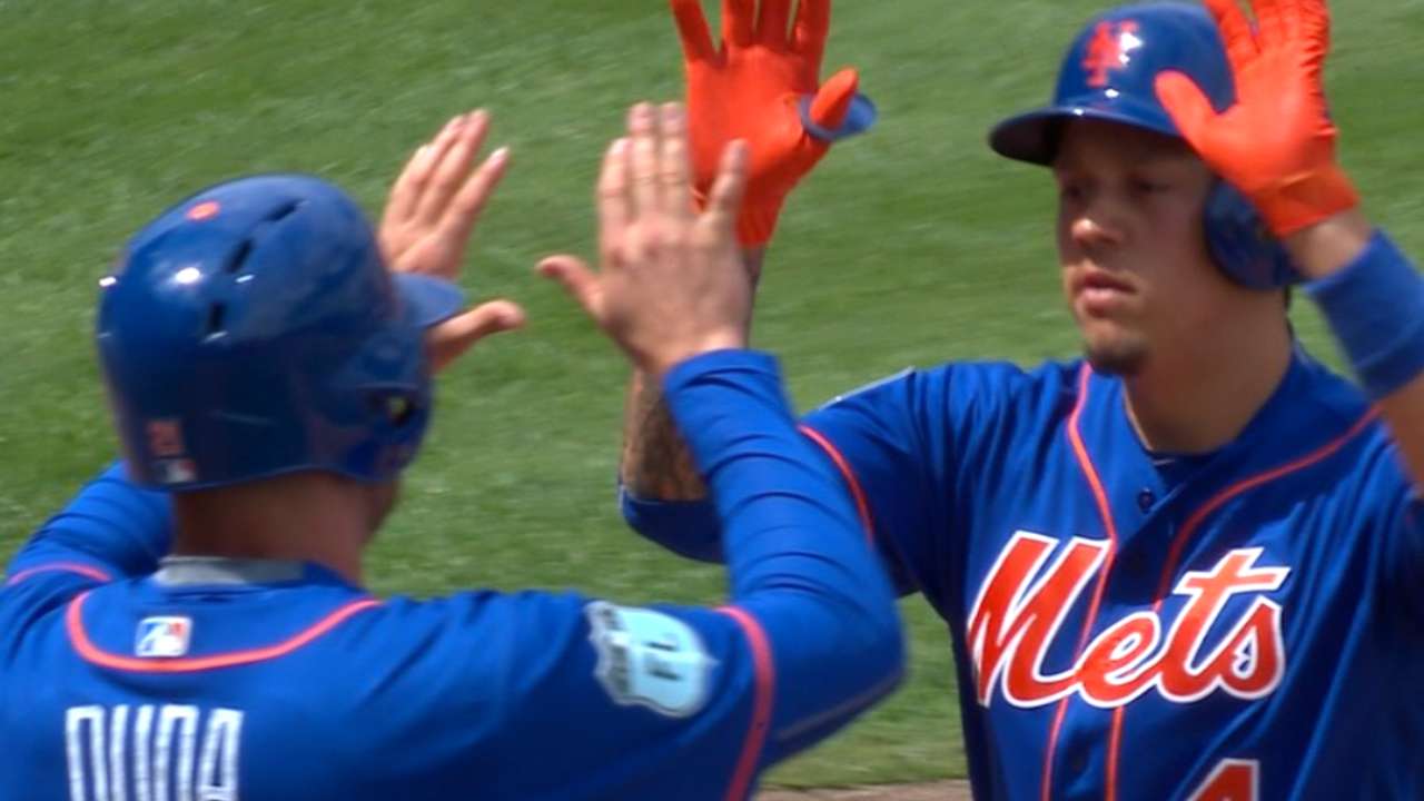 Flores' huge game highlights his value to Mets