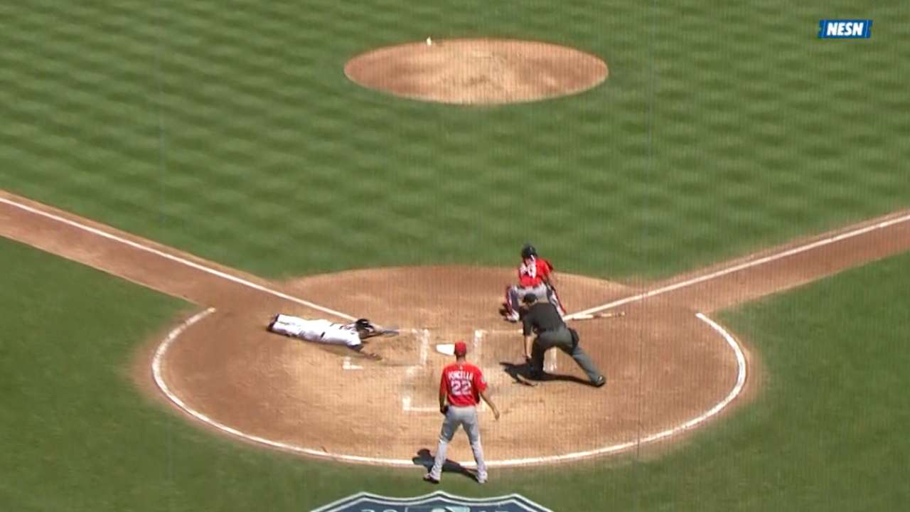 Dozier's heads-up baserunning