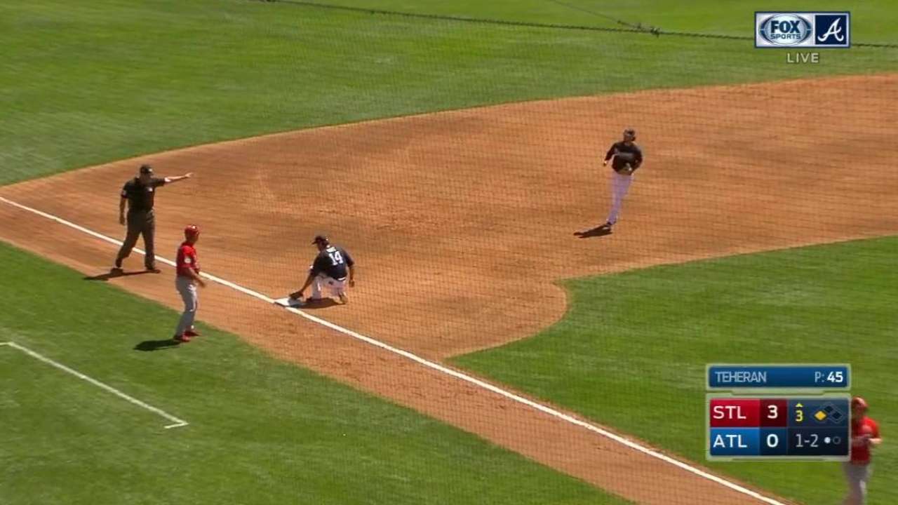 Ruiz snatches line drive