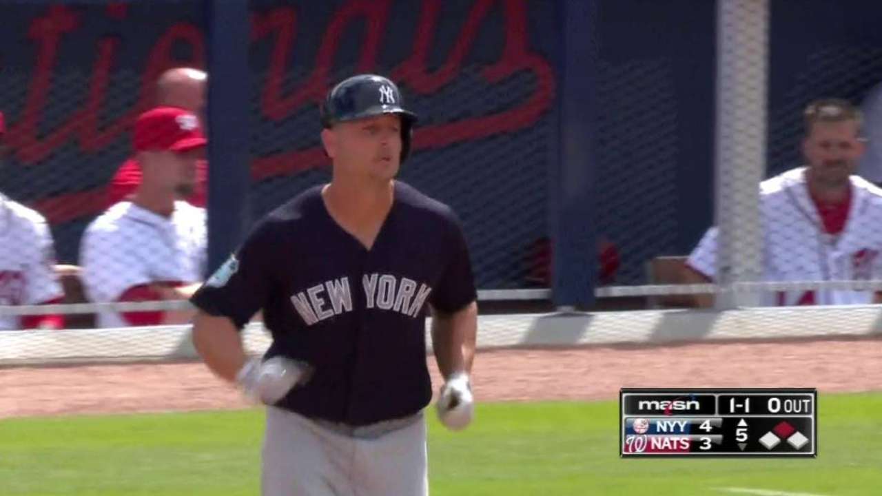 Holliday, Gardner lead way as Yanks rout Nats