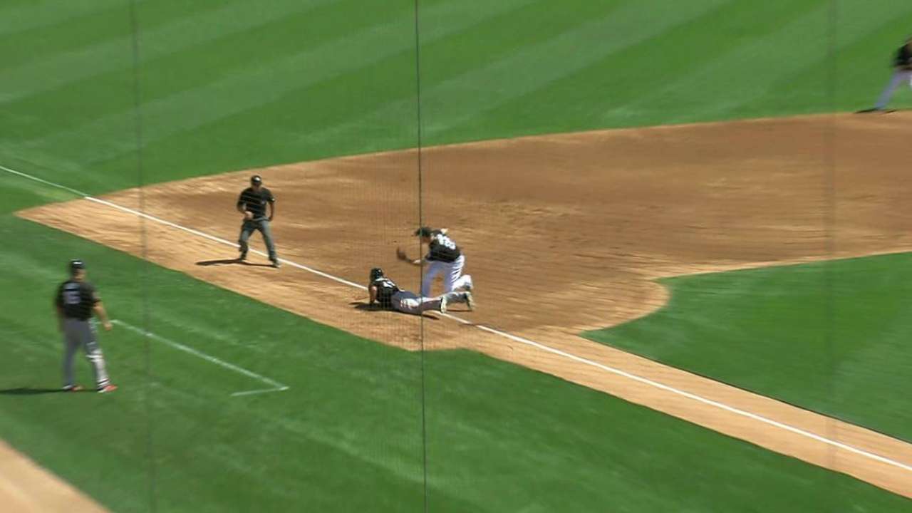 Shields 'works out a few kinks' in 'pen session