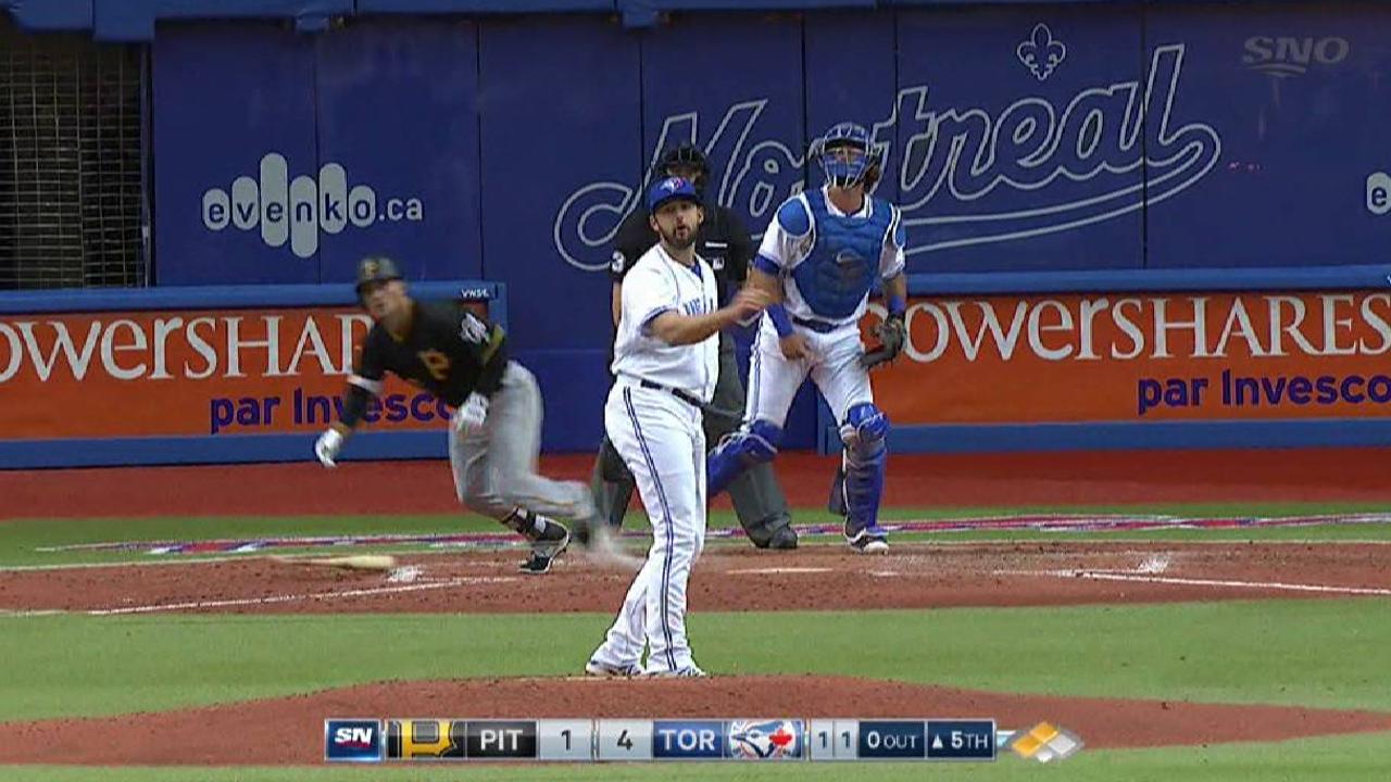 Frazier's RBI single to center