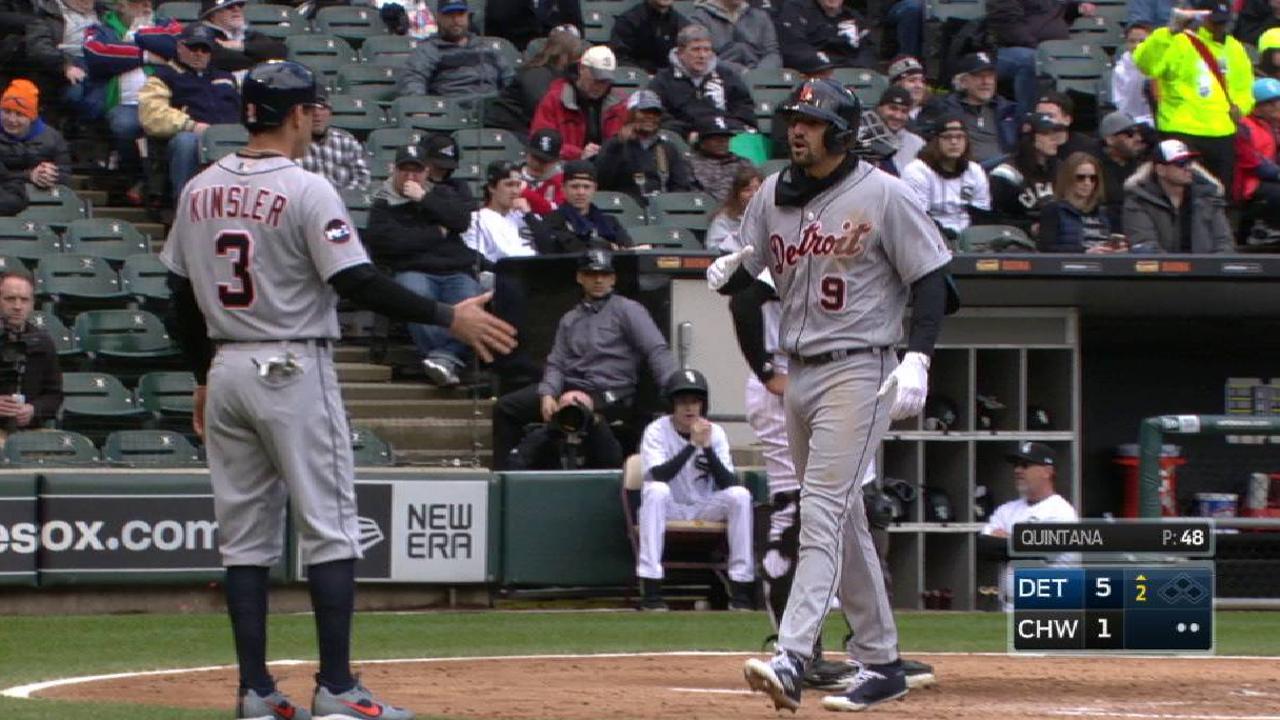 Castellanos' two-run homer