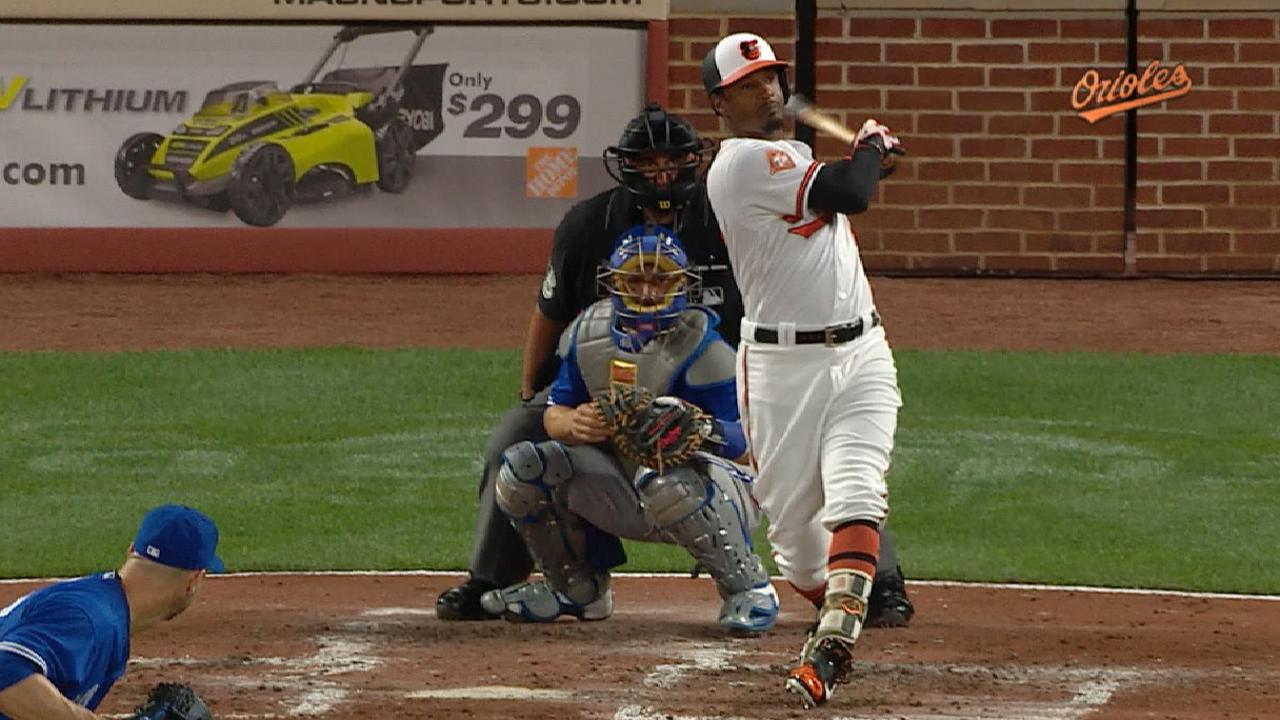 Jones' two-run shot