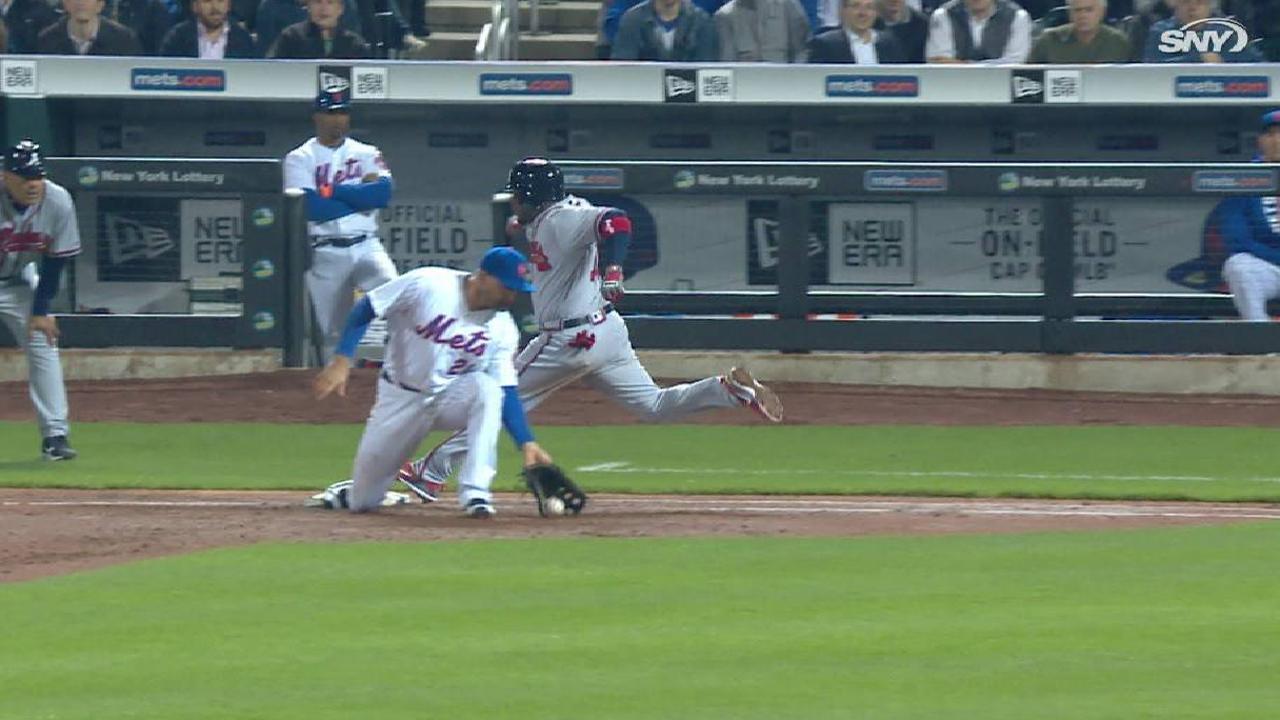 Reyes throws out Garcia