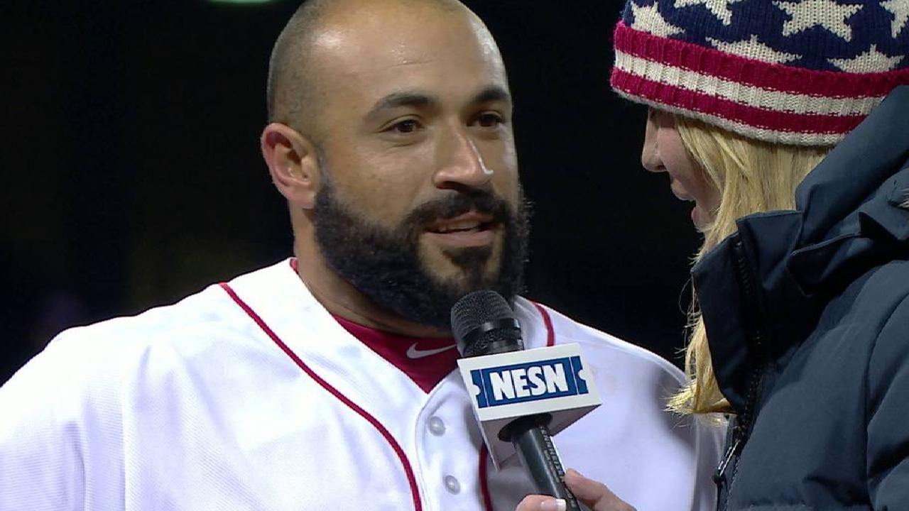 Leon on extra-inning win