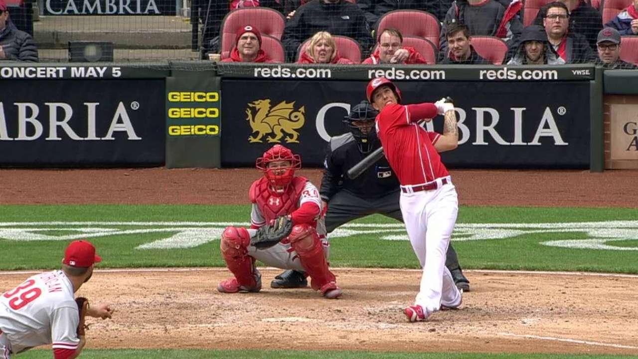 Jonrones de Lorenzen y Duvall catapultaron a Rojos sobre Filis