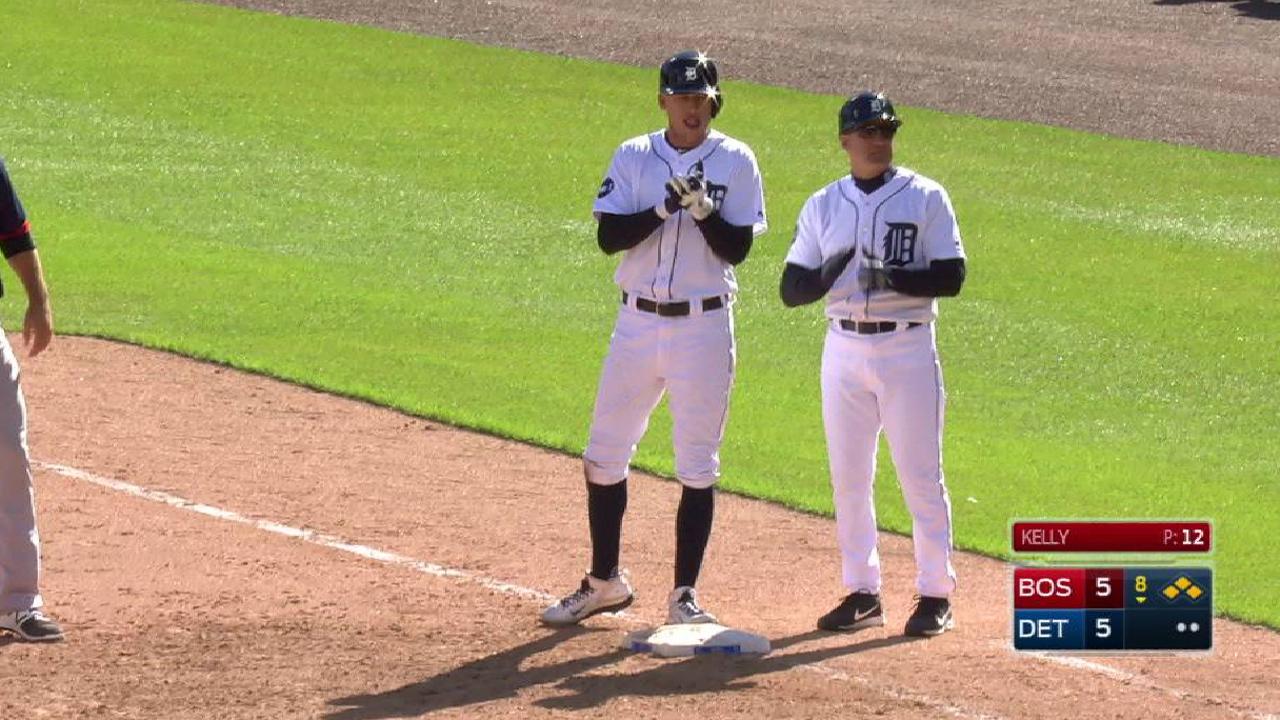 Upton scores on walk