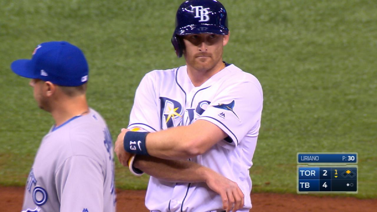Longoria lidera rally tempranero para dar triunfo a T.B. sobre Azulejos