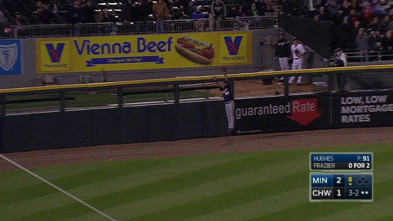 Rosario's leaping grab