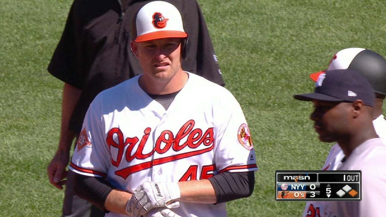Trumbo's RBI single