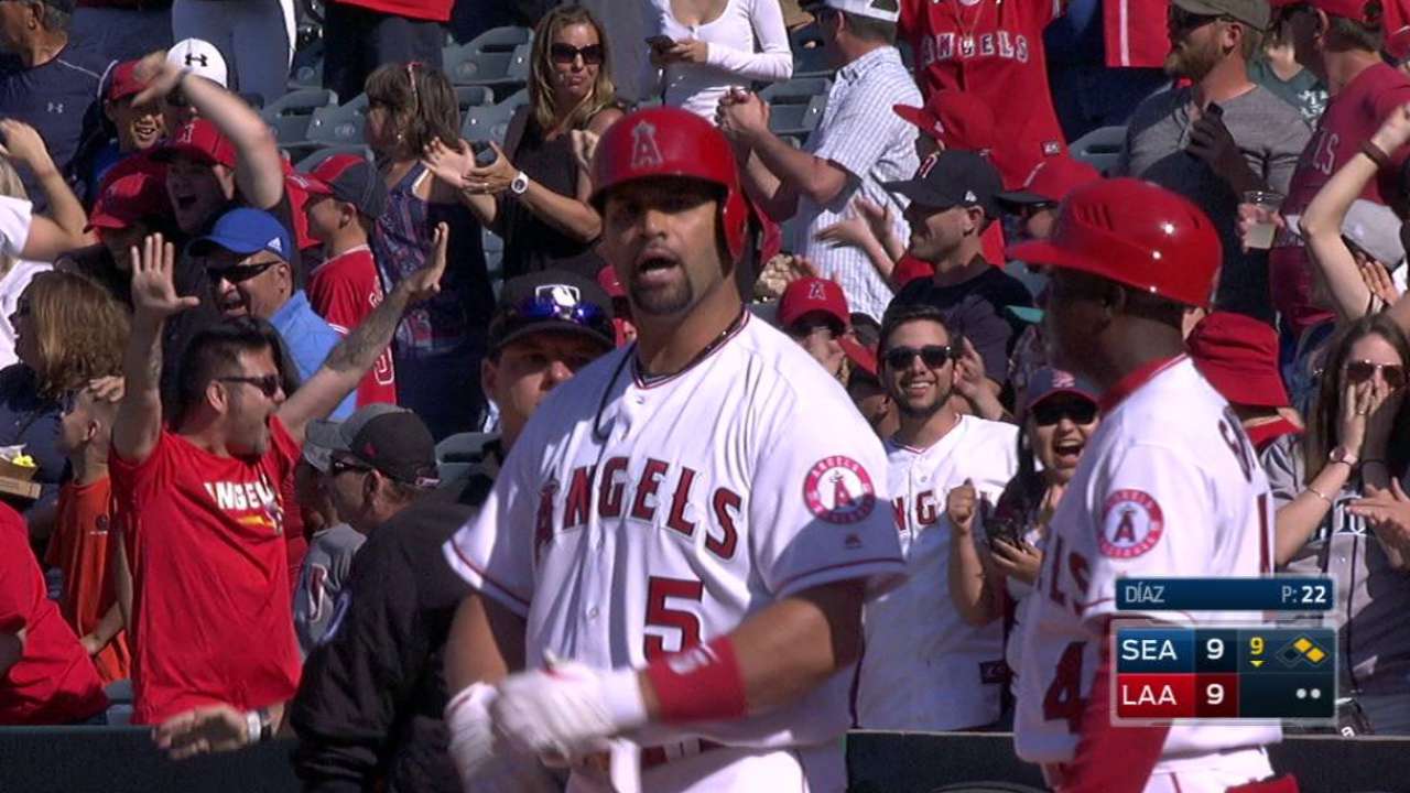 Angels vencen a Marineros con gran reacción en la 9na