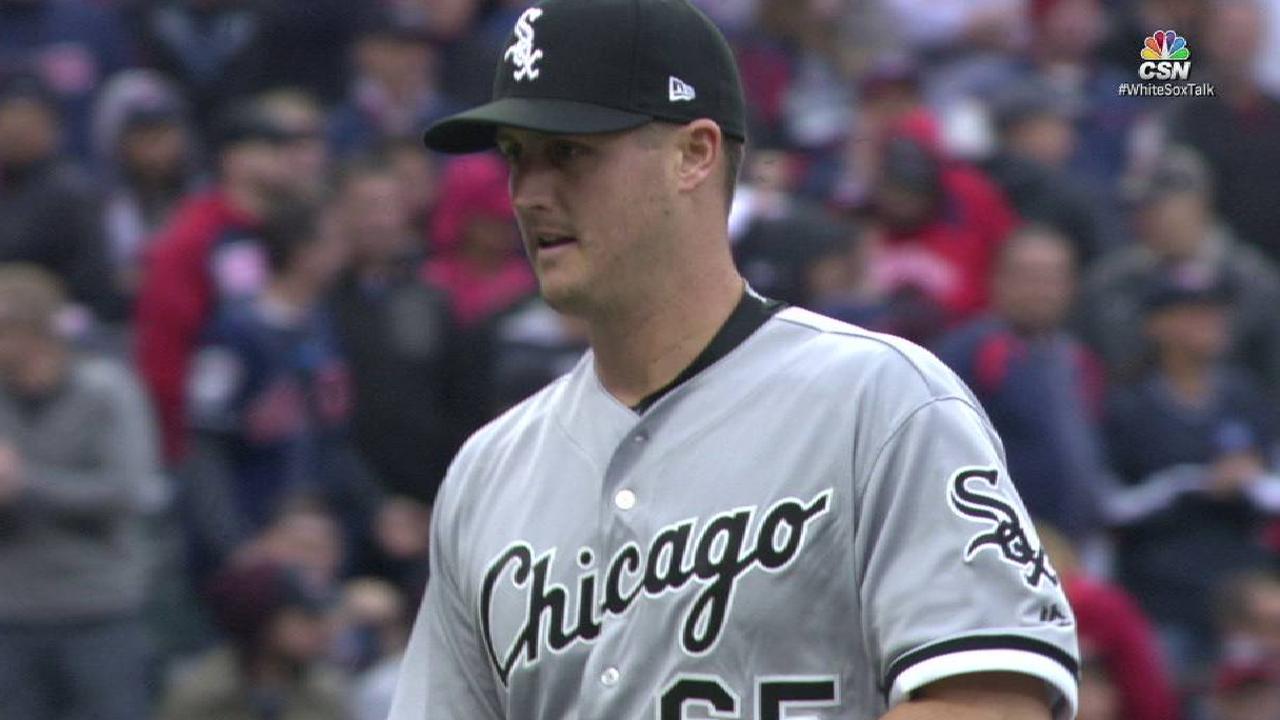 White Sox lacking key hits in tight loss