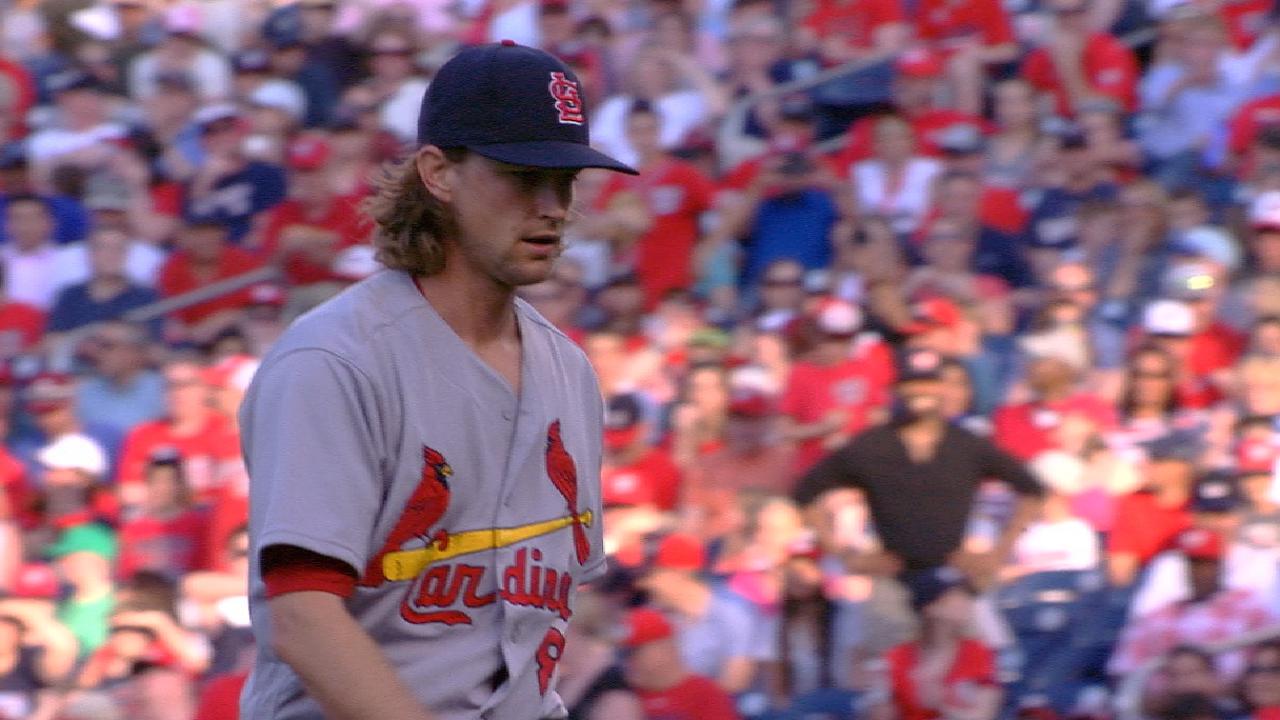 Leake superó a Scherzer y San Luis evitó la barrida de los Nacionales