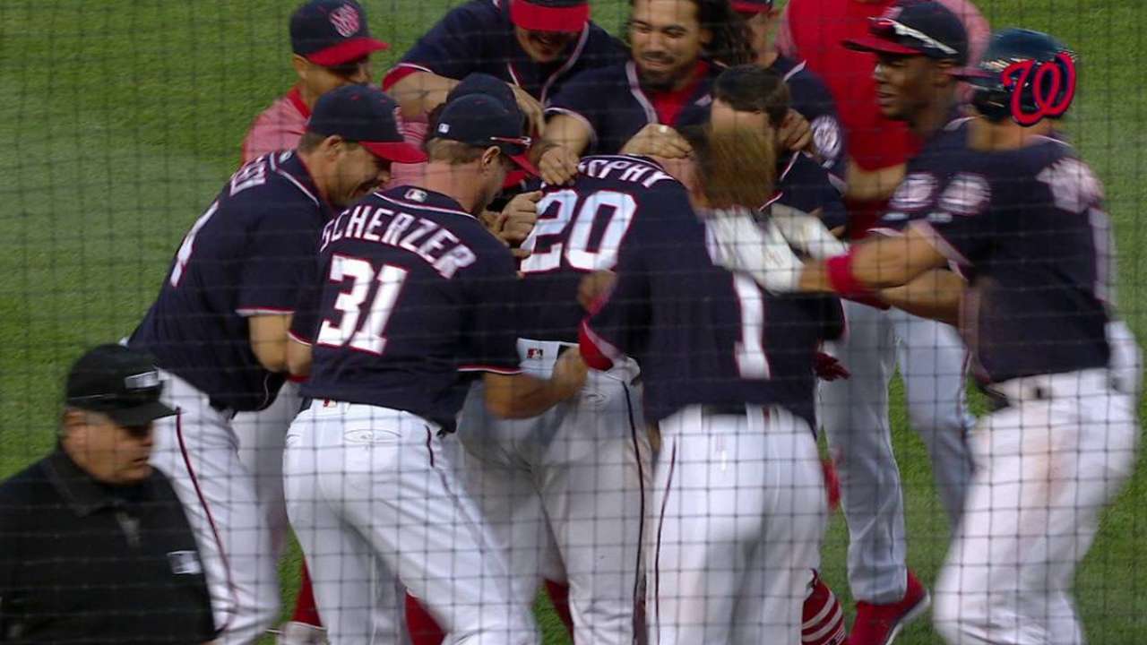 Murphy y los Nacionales dejaron tendidos a los Filis en el 10mo inning