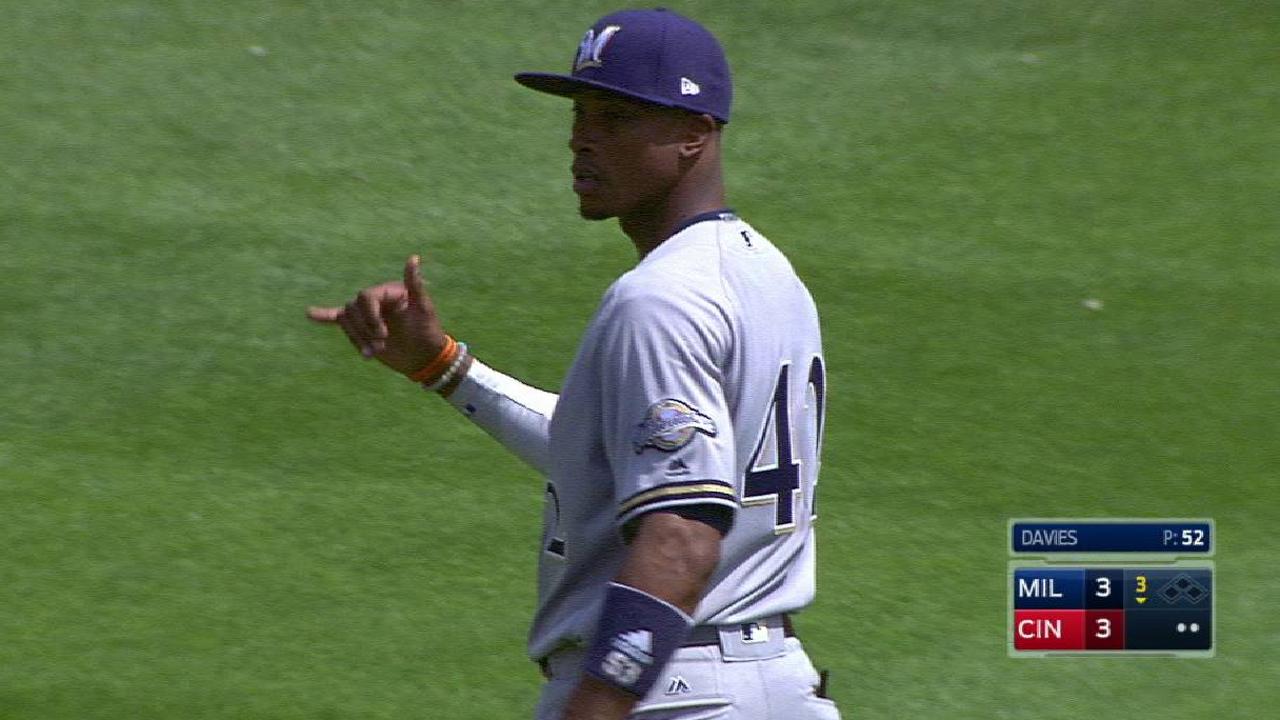 Broxton's sliding catch
