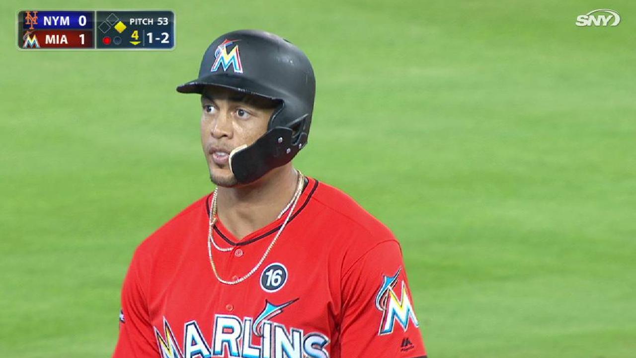Ozuna's liner hits Stanton