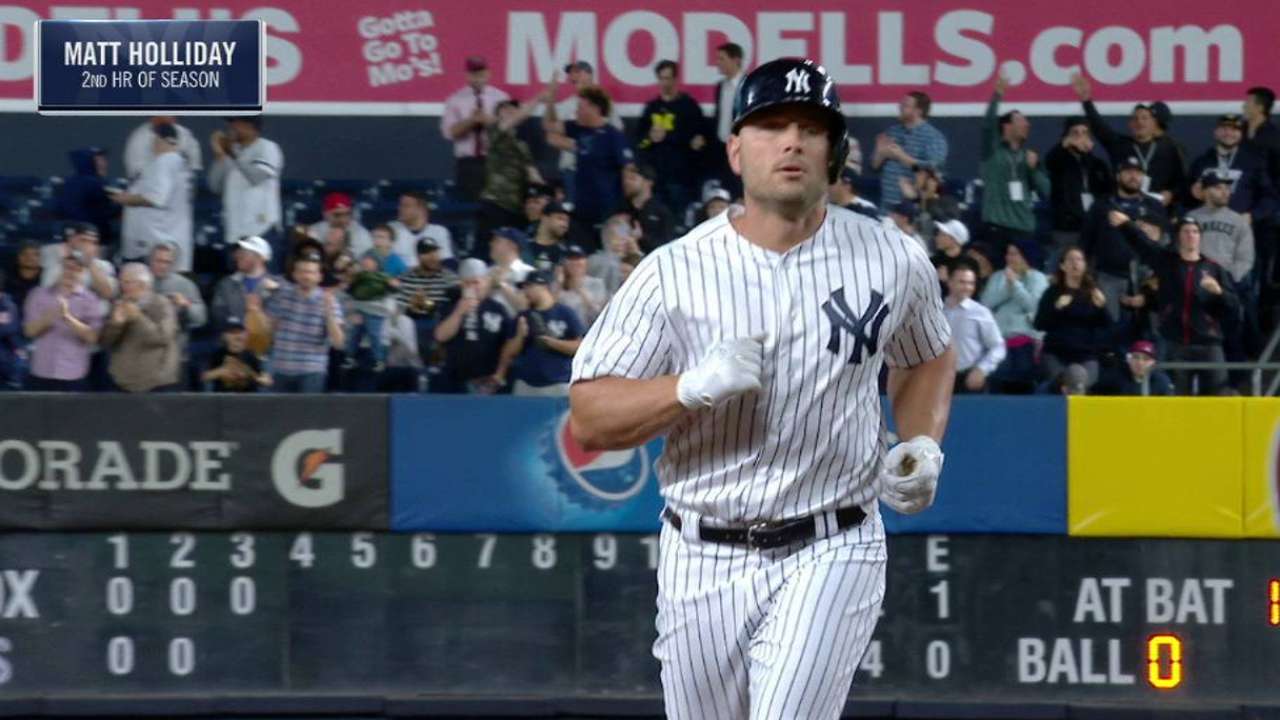 They 8 it up: Yanks extend streak with HRs