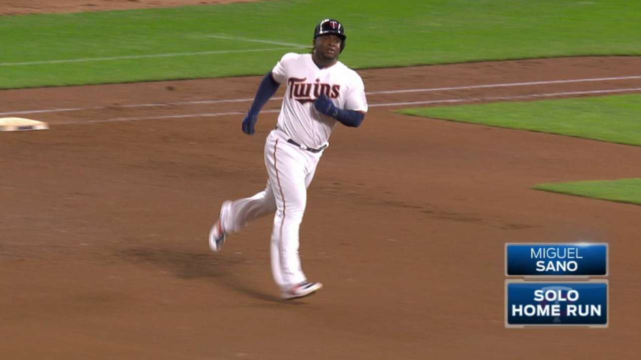 Twins fall as Hughes' struggles continue