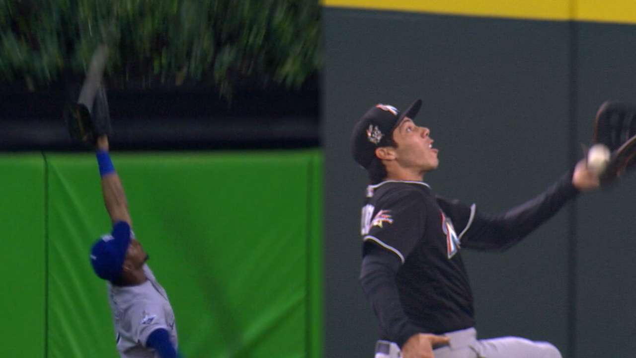 Dyson, Yelich rob each other