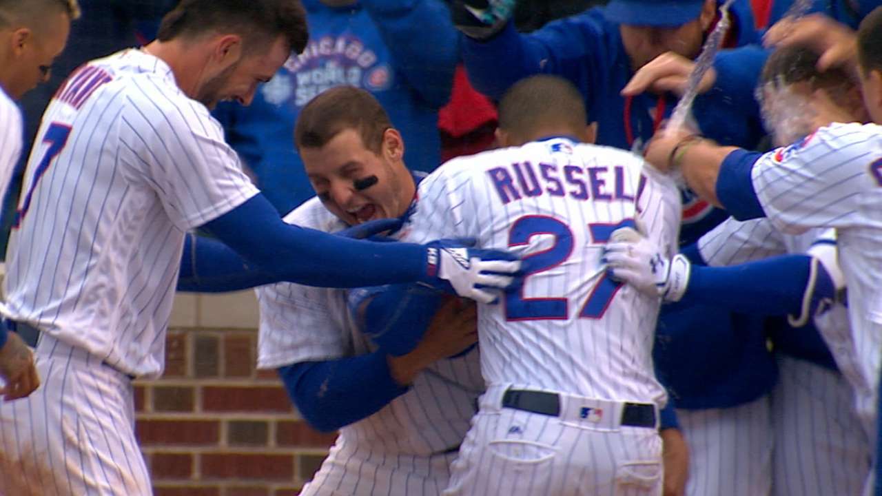 Cubs rally late with Russell's walk-off homer