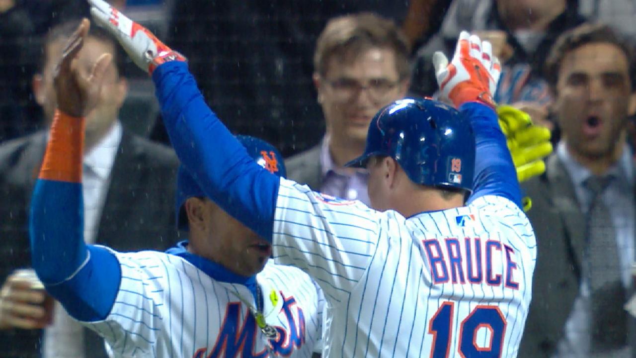 Jay Hey: Bruce home runs carry Mets