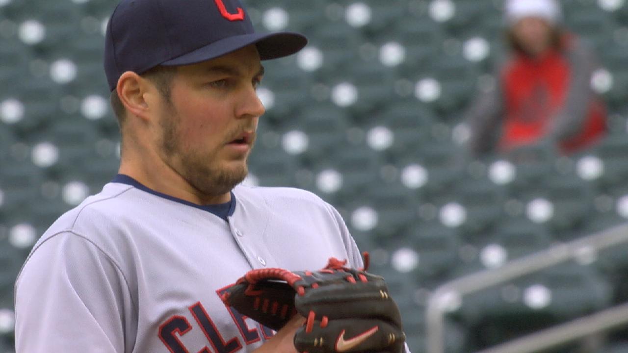 Tribe sweeps Twins behind Bauer, Santana