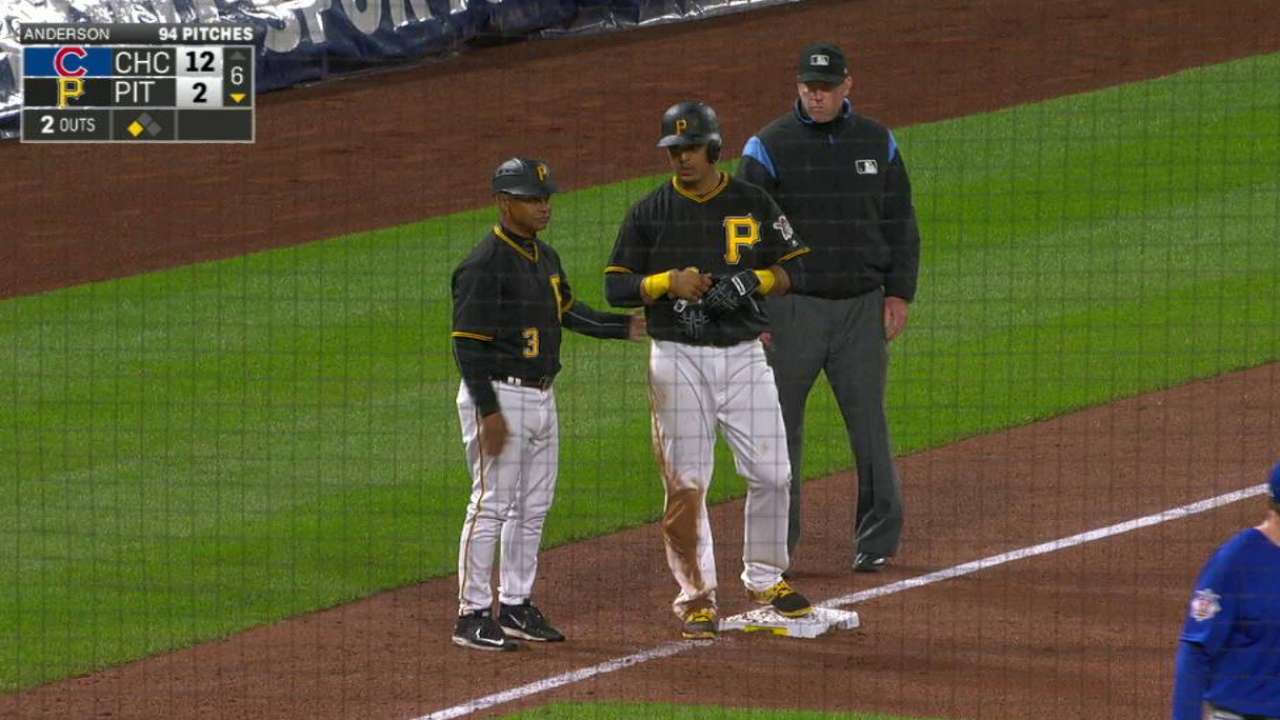 Osuna's RBI triple
