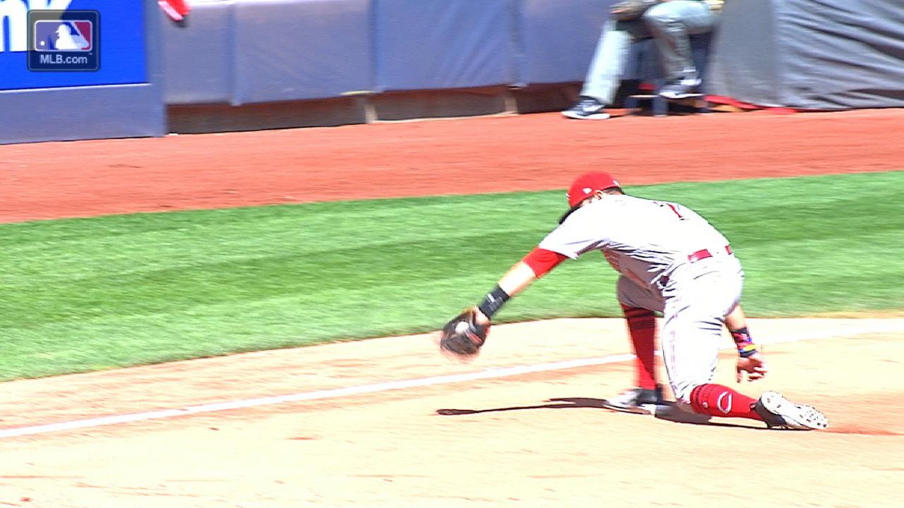 Suarez's nifty backhanded stop