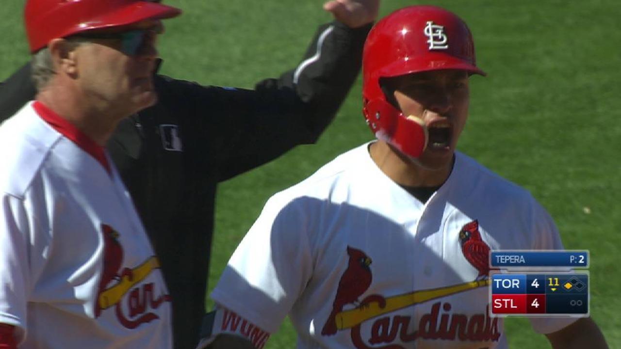 Wong's triple to right field