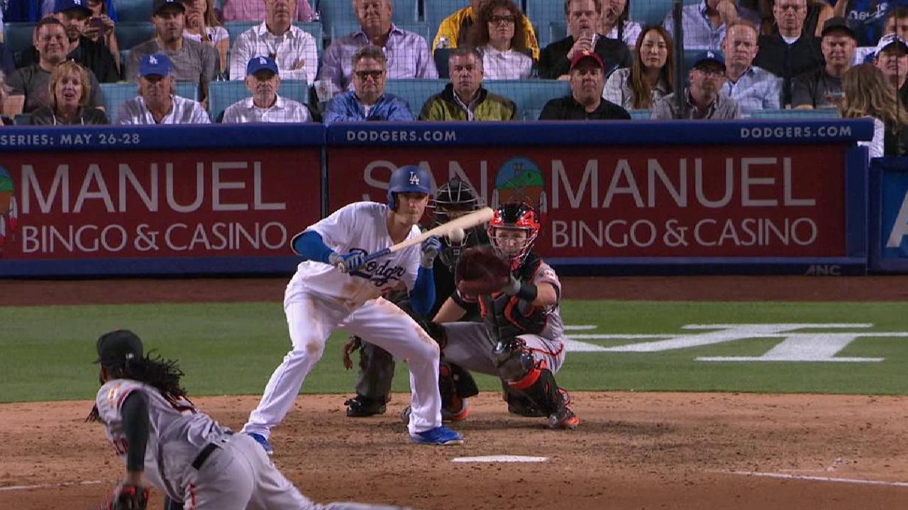 Bellinger's bunt single