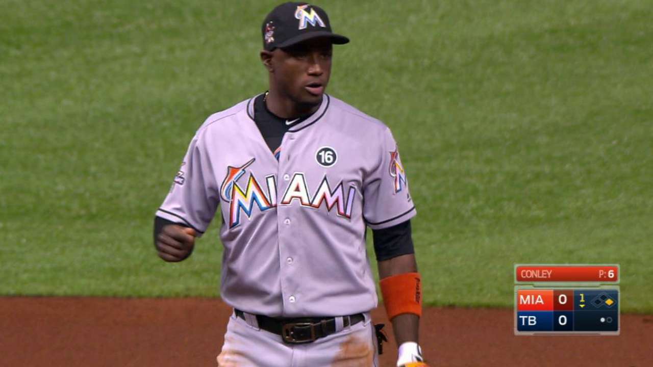 Hechavarria's great sliding stop